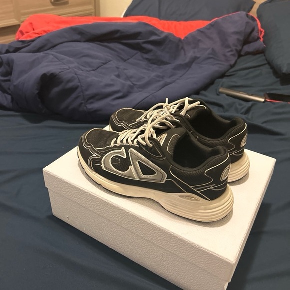 b30 - Picture 3 of 3